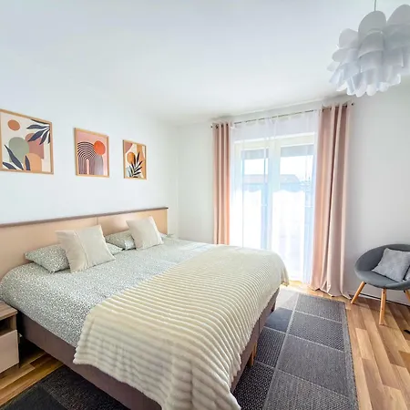 And Istrasoley Bale